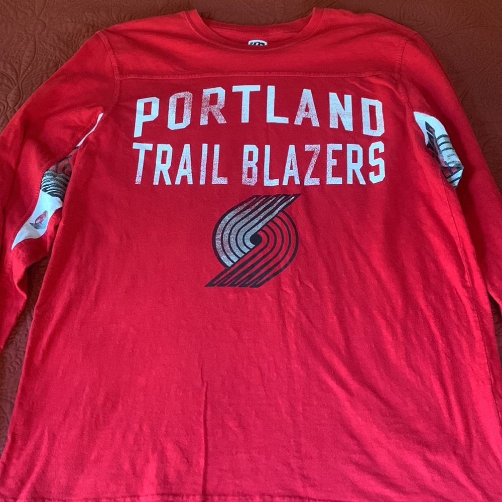 HANDS HIGH PORTLAND TRAIL, BLAZERS LONG SLEEVE MEN’S TEE